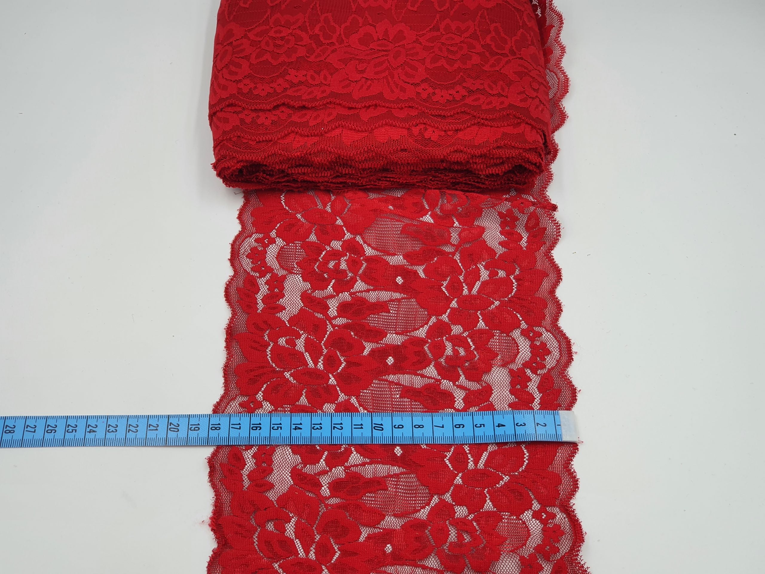 Dantelă elastică, roșie, 18cm