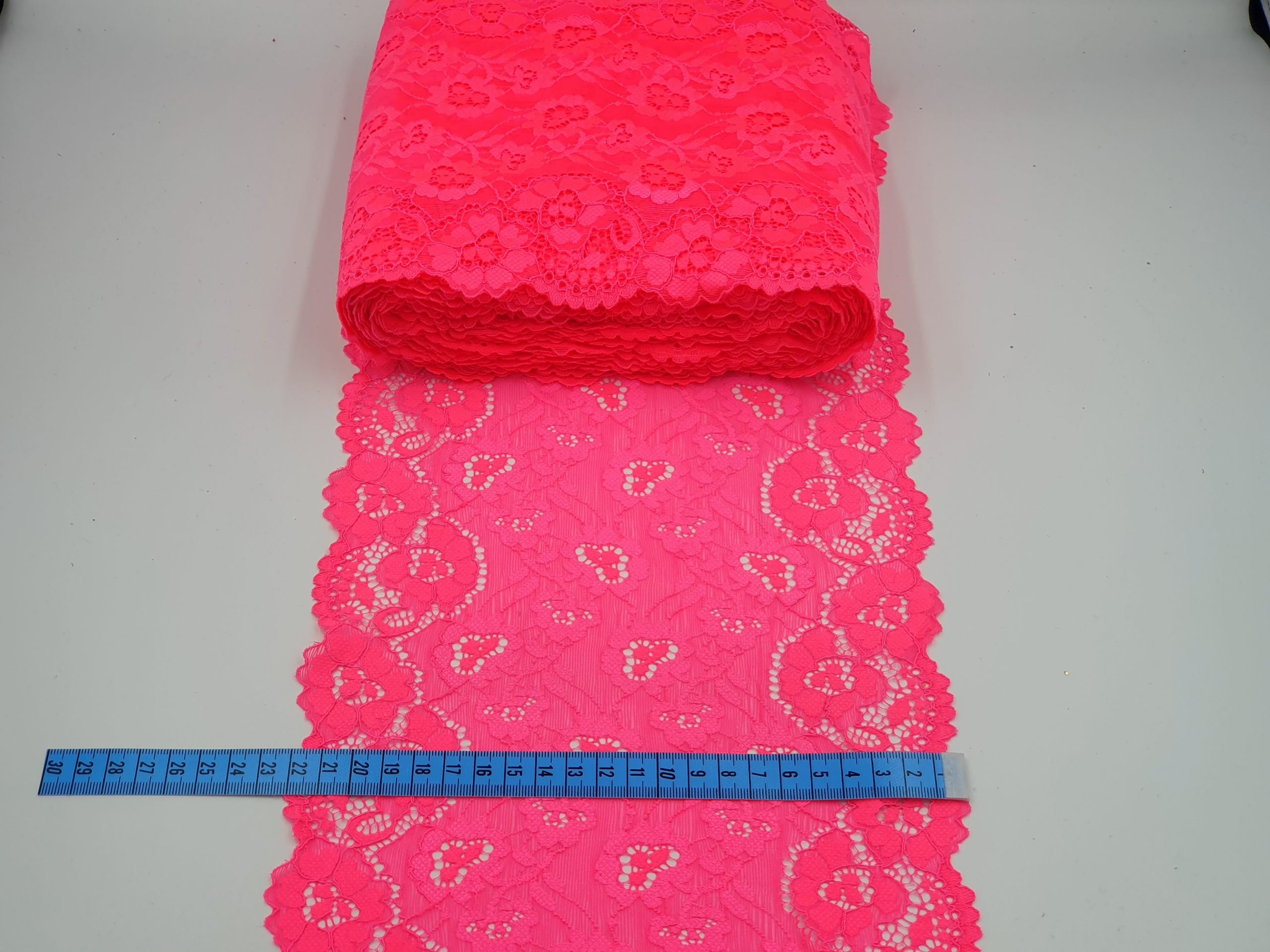 Dantela elastica, 22 cm, roz