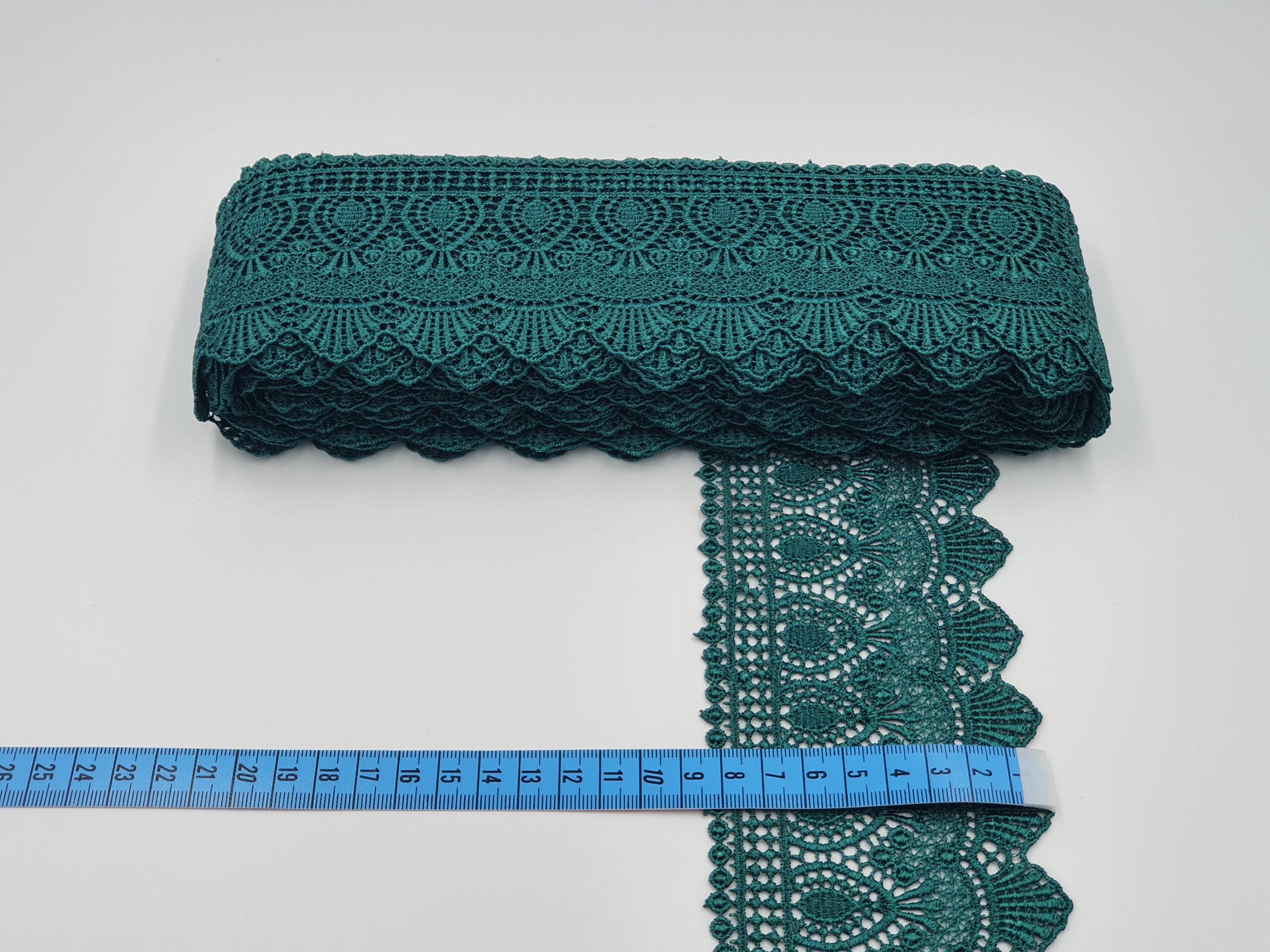 Broderie turcoaz model din fir de matase