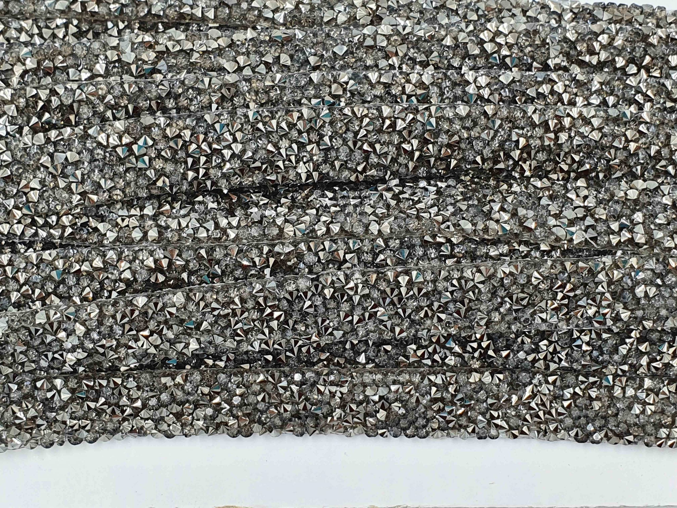 Aplicatie banda, neagra, baza silicon cu strasuri, 15mm latime