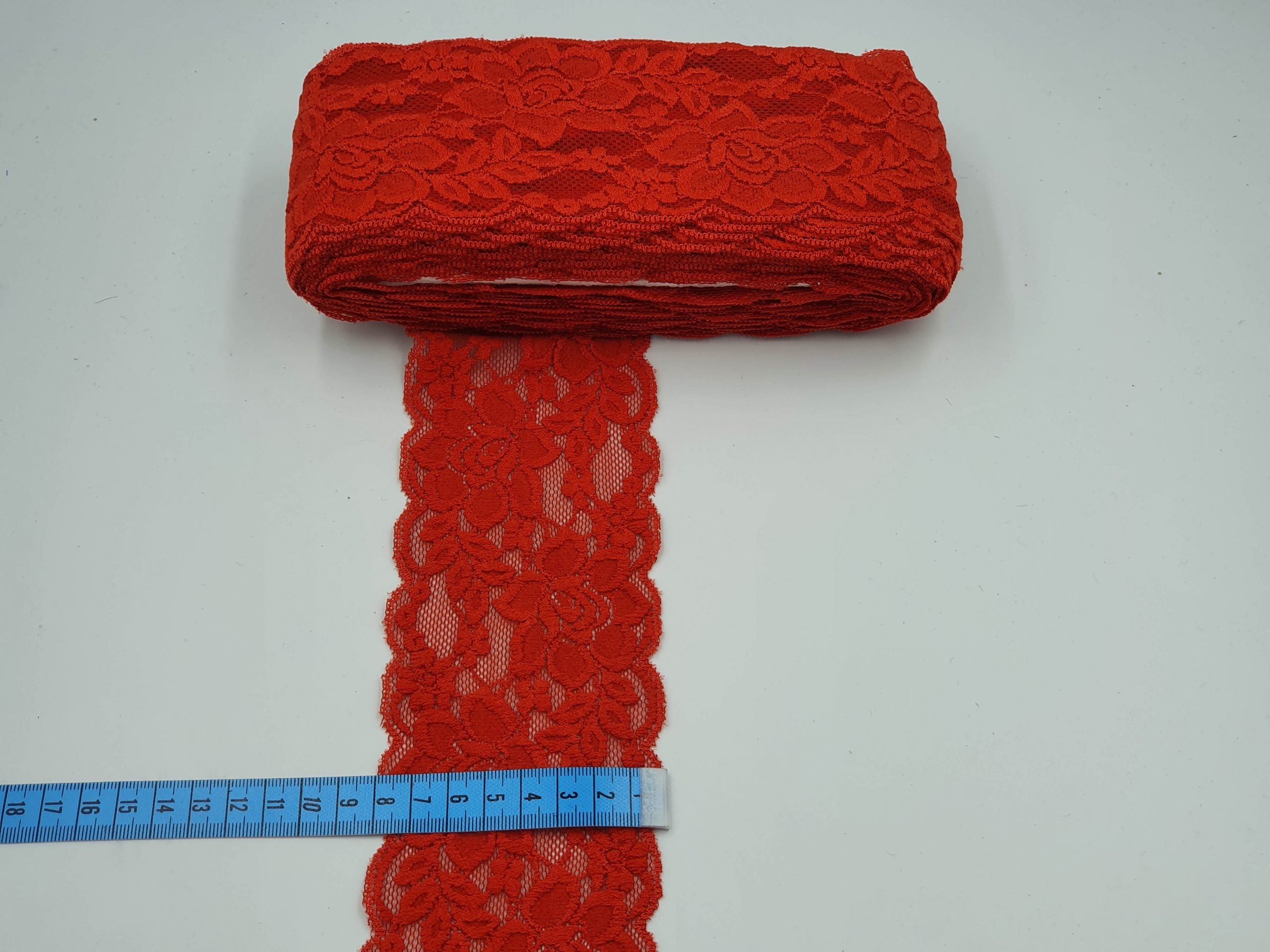 Dantela elastica, rosie, 8 cm