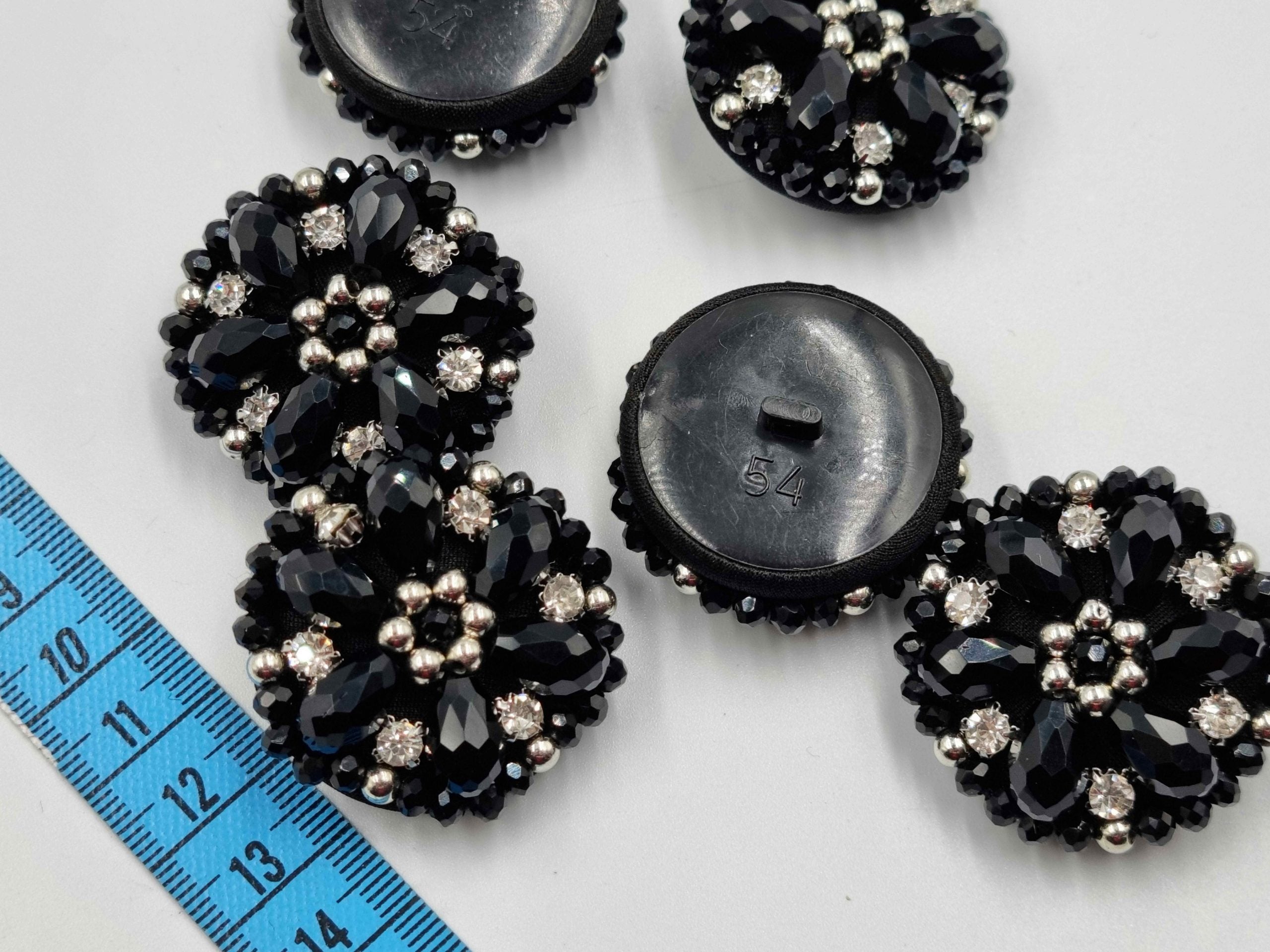 Nasturi de ocazie cu strasuri, prindere cu picior, dimensiune 38mm