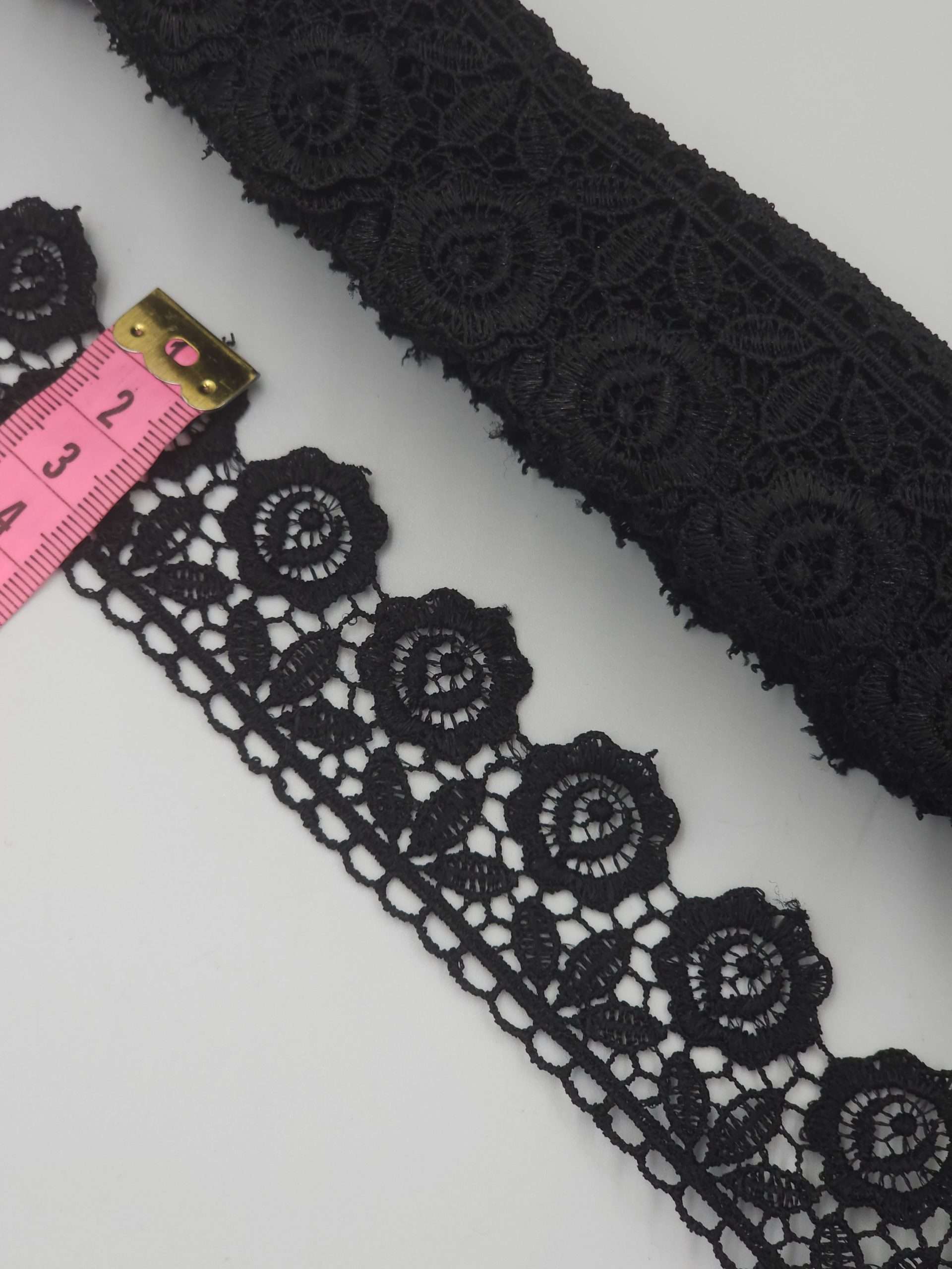 Dantela neagra din poliester, 3,5cm