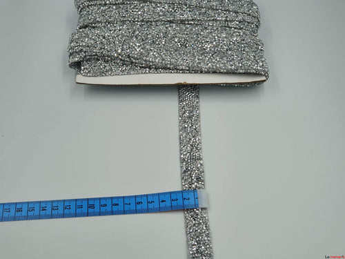 Aplicatie banda, argintie, baza silicon cu strasuri, 20mm latime