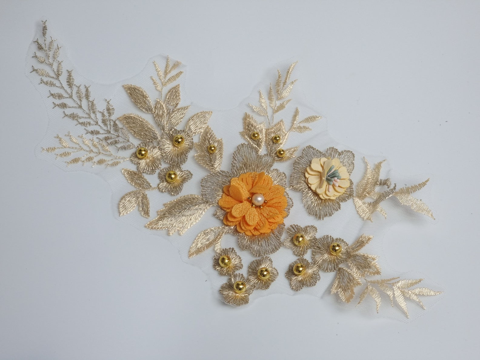 Aplicatie, model floral, 30x15cm, aurie-portocalie