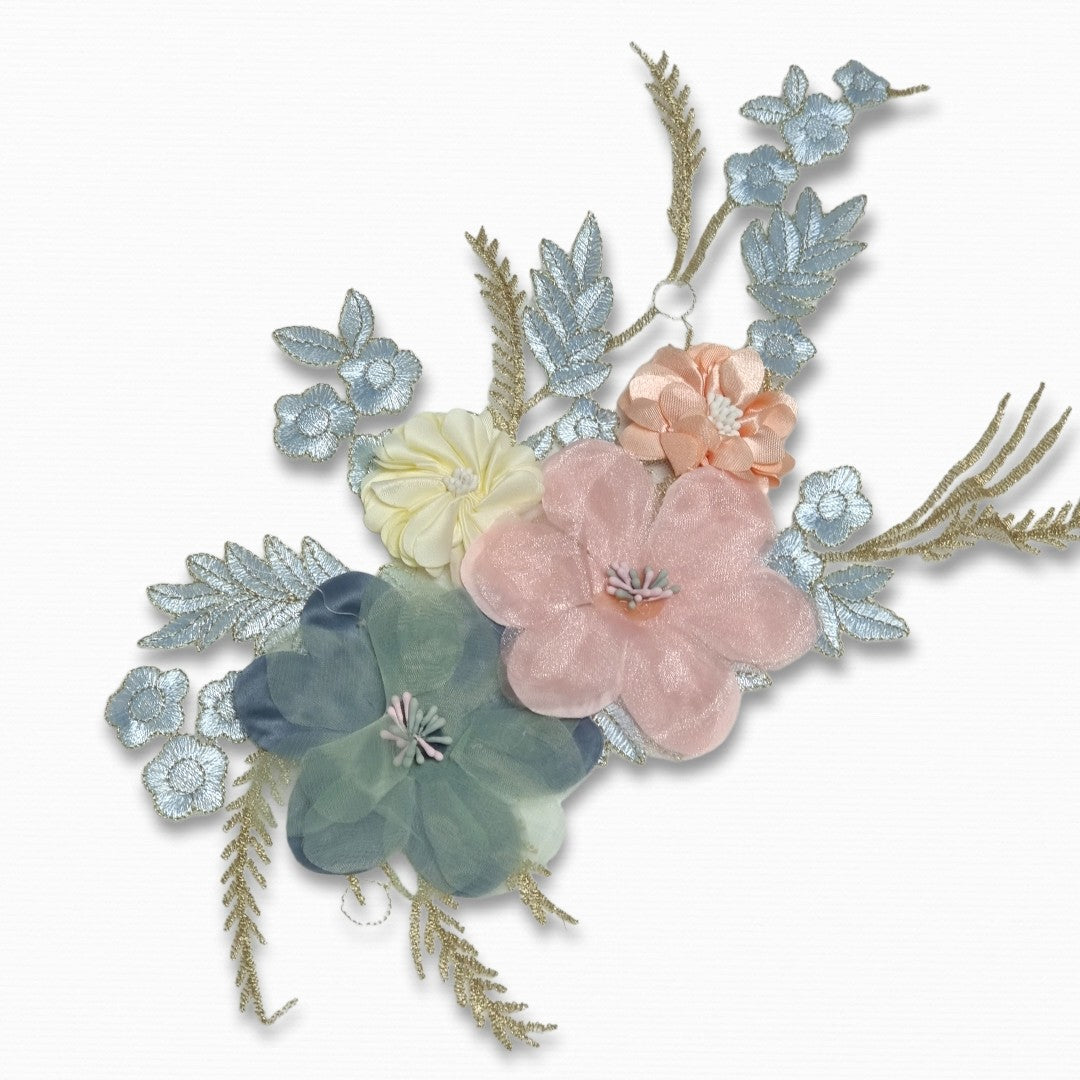 Aplicatie, model floral, 30x15cm, bleu deschis si roz