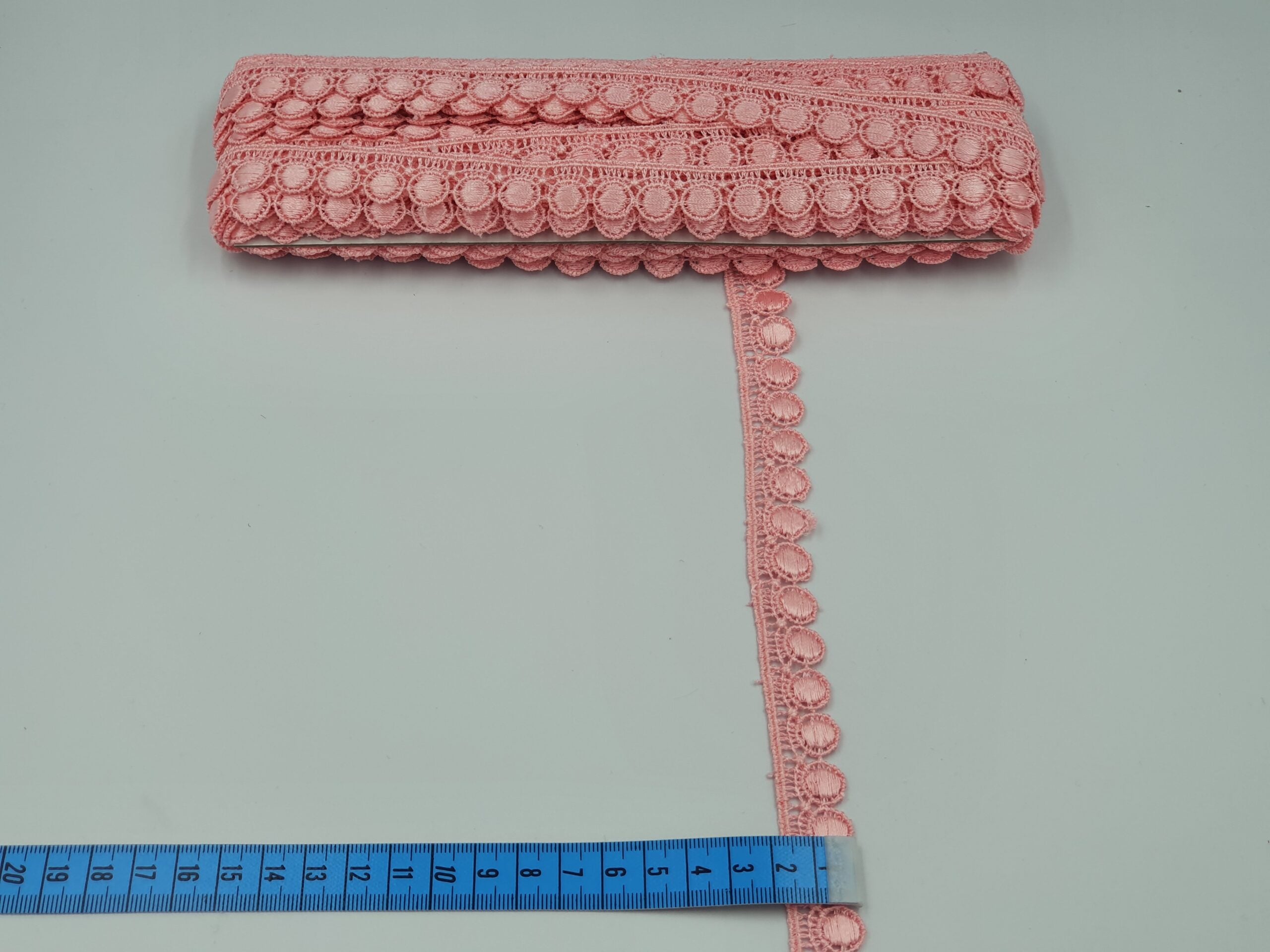Broderie roz model din fir de matase, 2cm