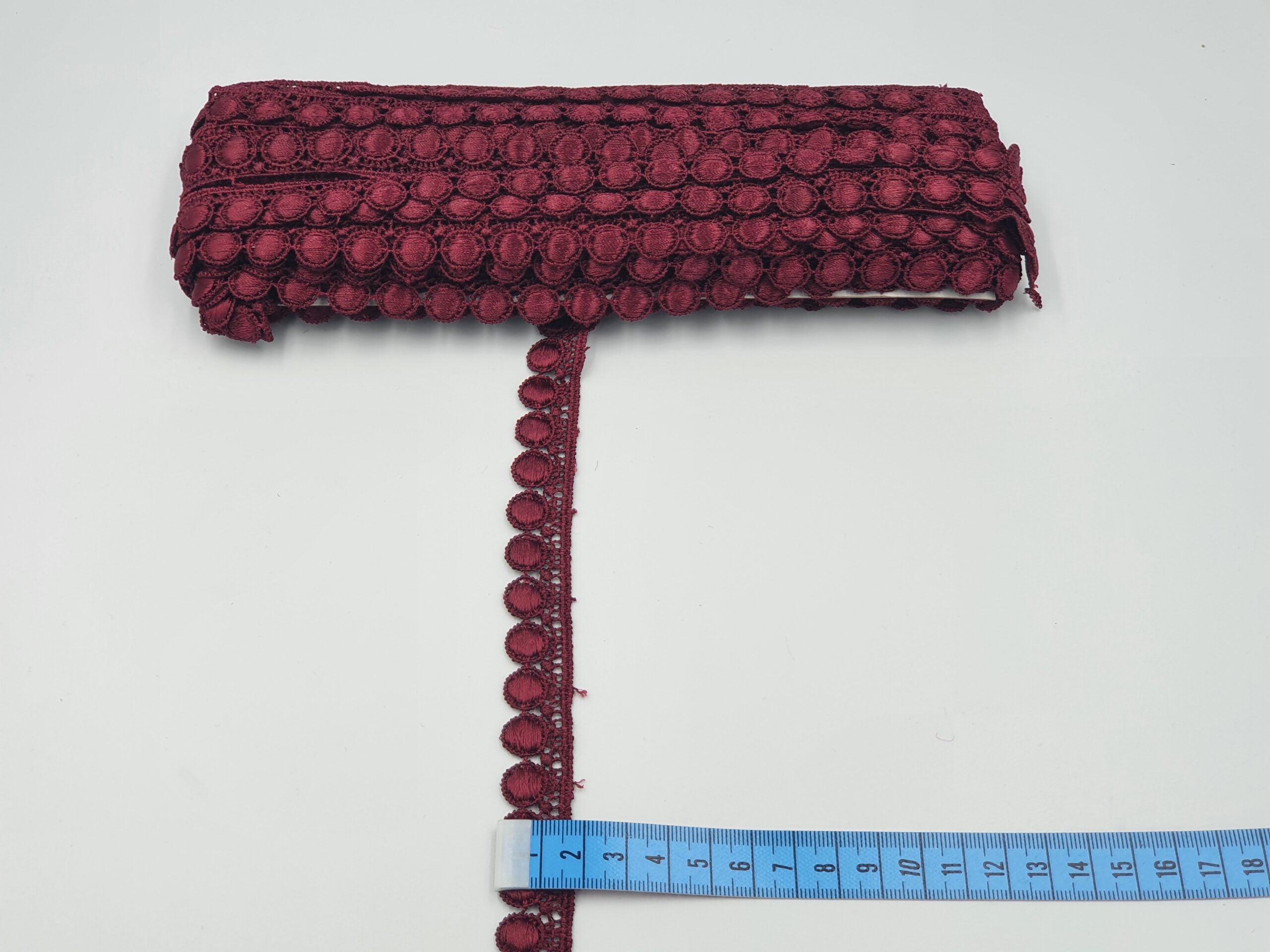 Broderie grena model din fir de matase