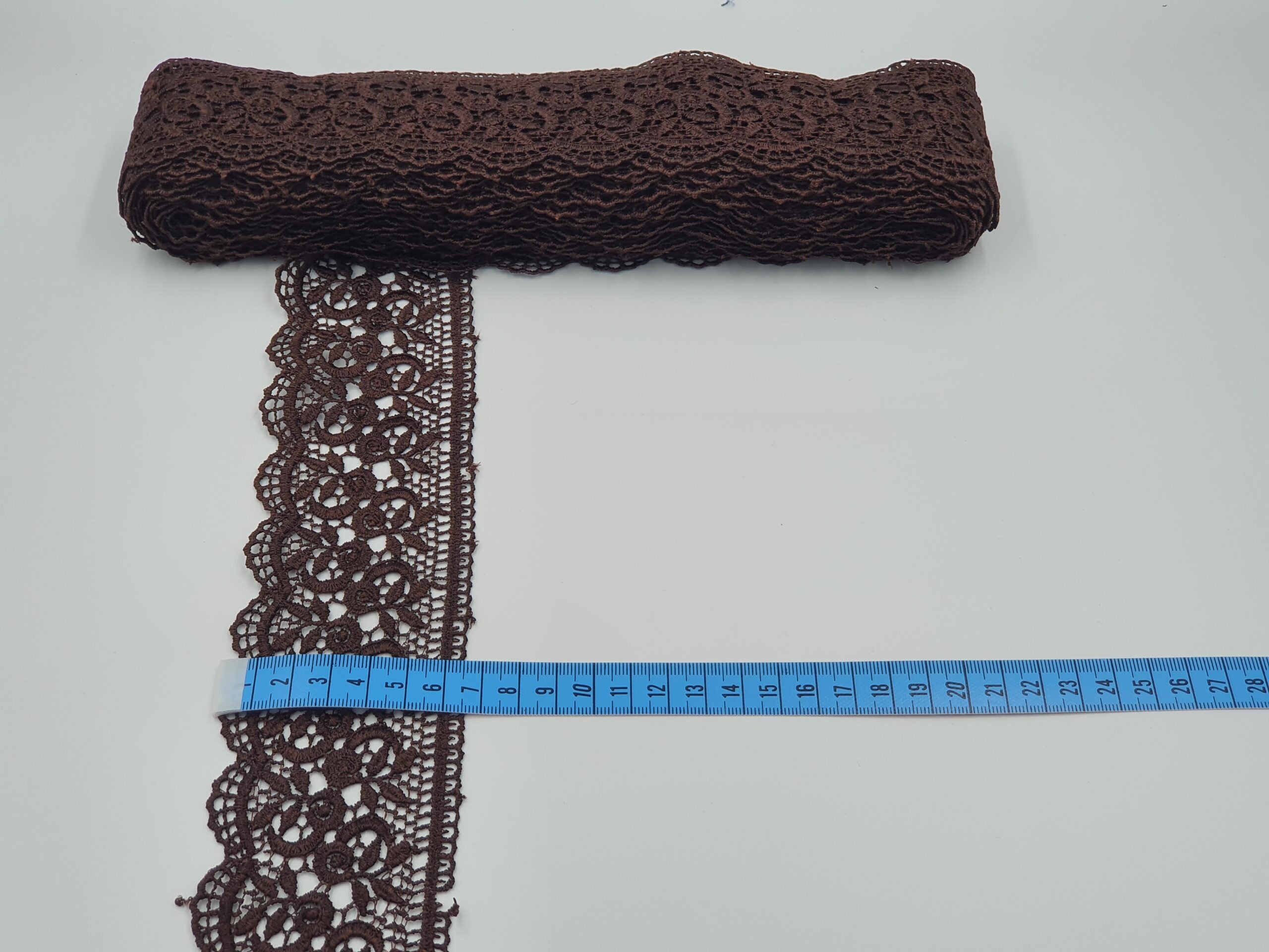 Broderie maro model din fir de matase