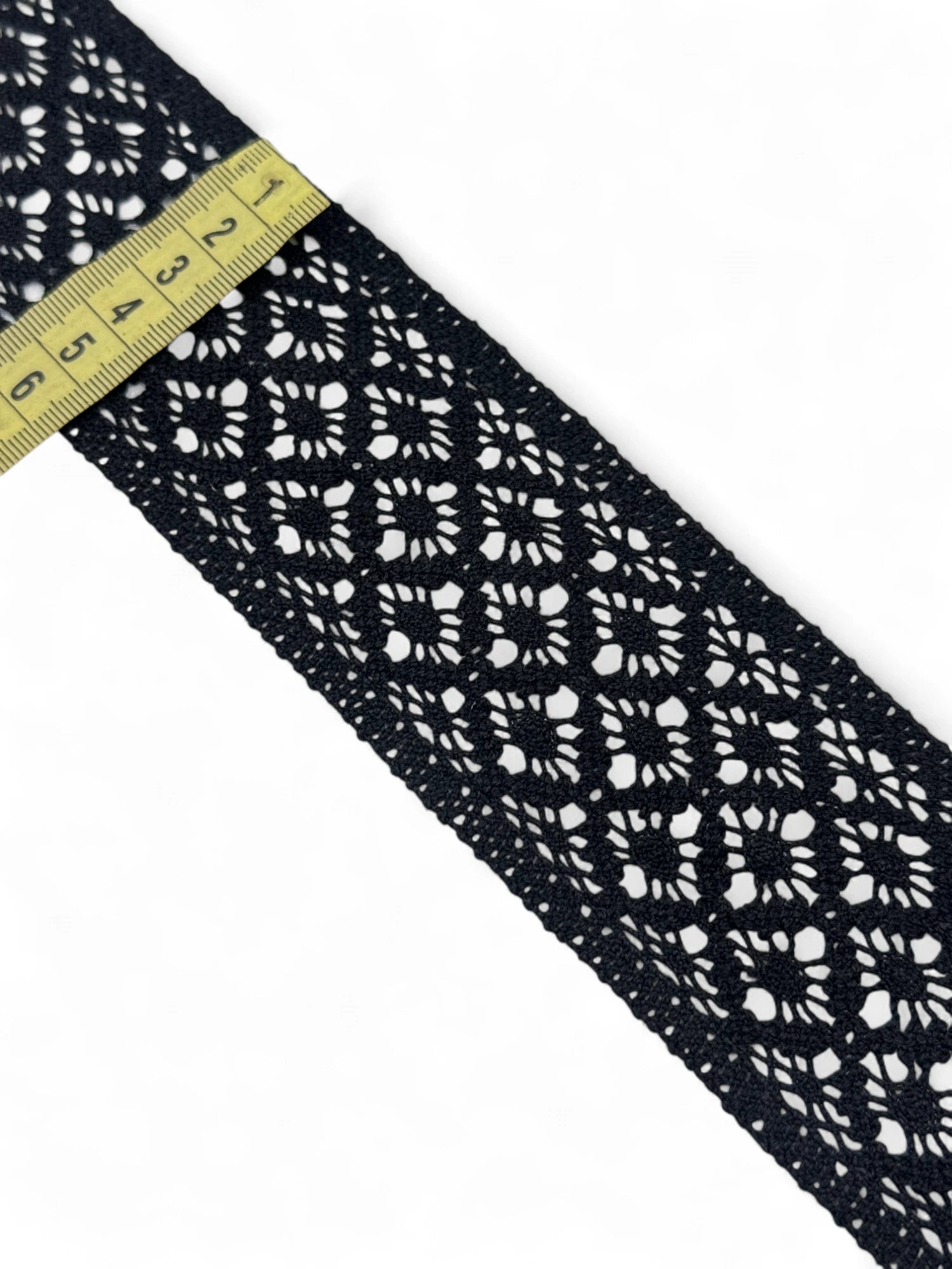 Dantela bumbac cu bordura neagra 6cm