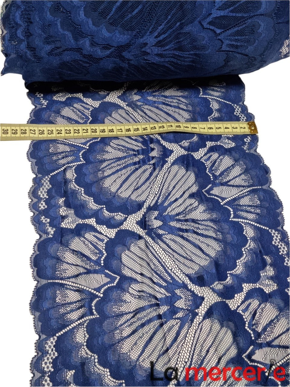 Dantela elastica nuante de albastru, latime 28cm