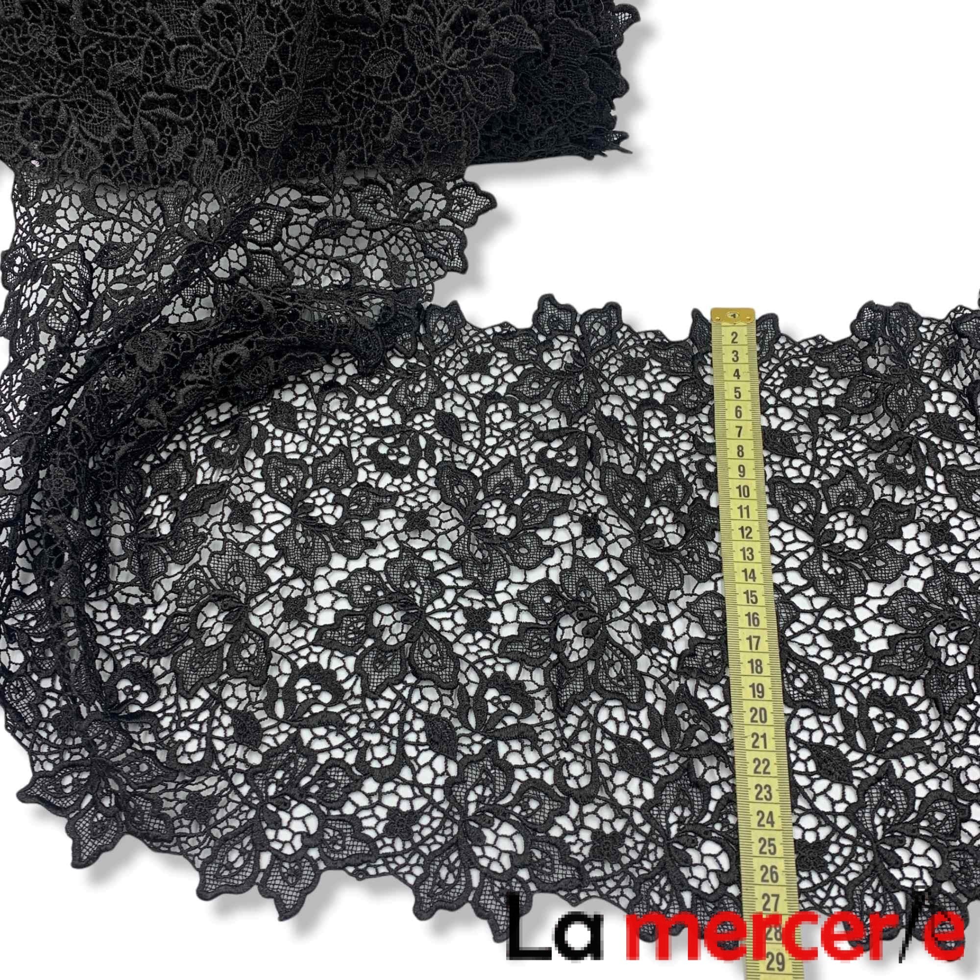 Dantela fixa cu fir de vascoza, neagra, model floral, latime 29cm