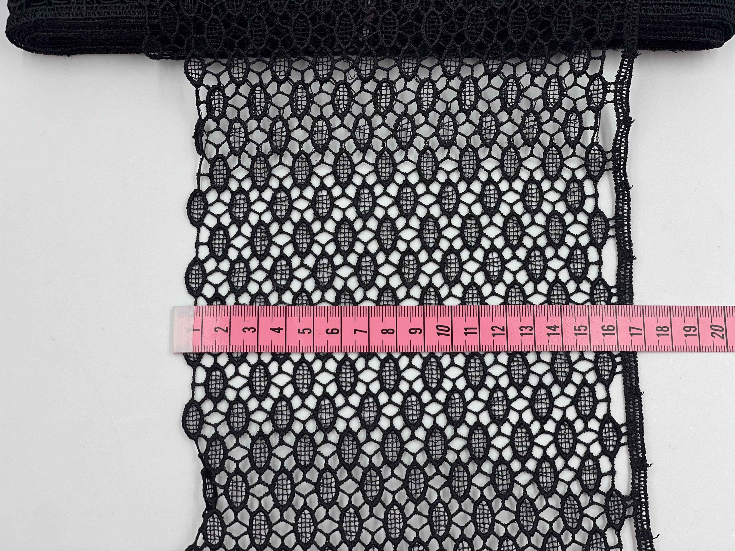 Broderie Neagră, model din fir de mătase, lățime 18cm