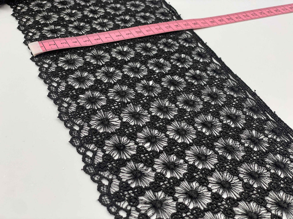 Broderie Neagră, model din fir de mătase, lățime 17cm