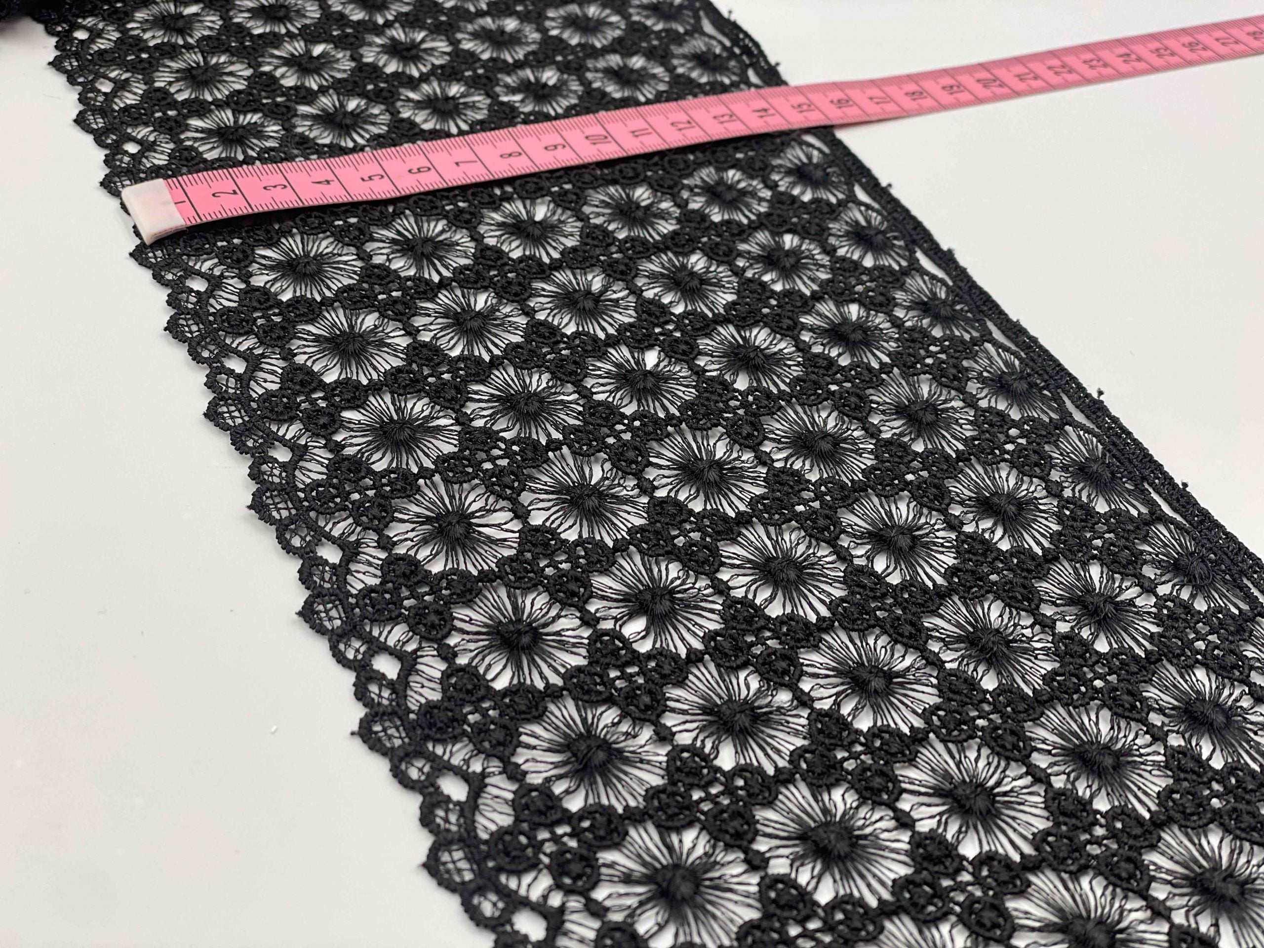 Broderie Neagră, model din fir de mătase, lățime 17cm