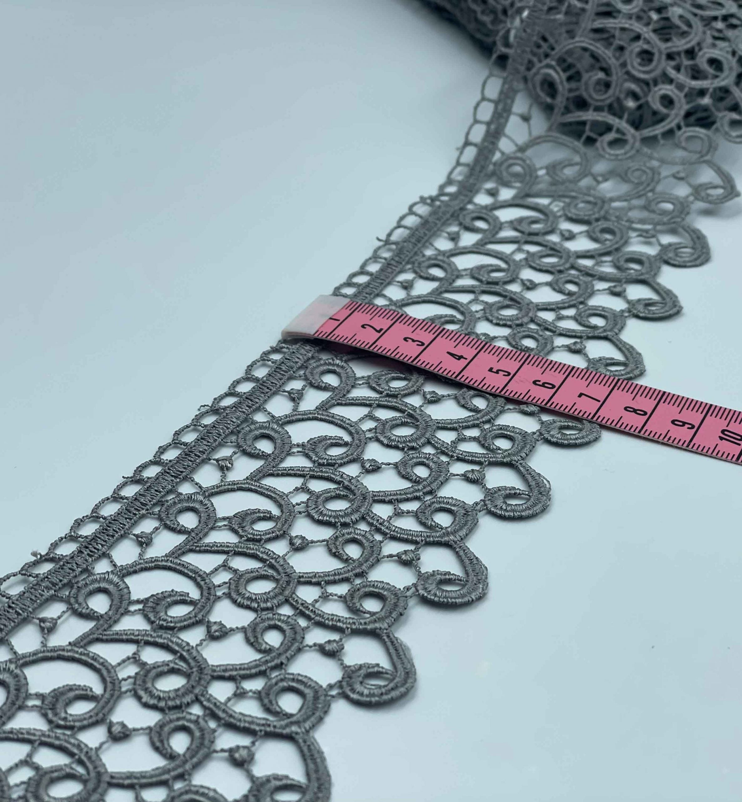 Broderie Gri, model din fir de mătase, lățime 7cm