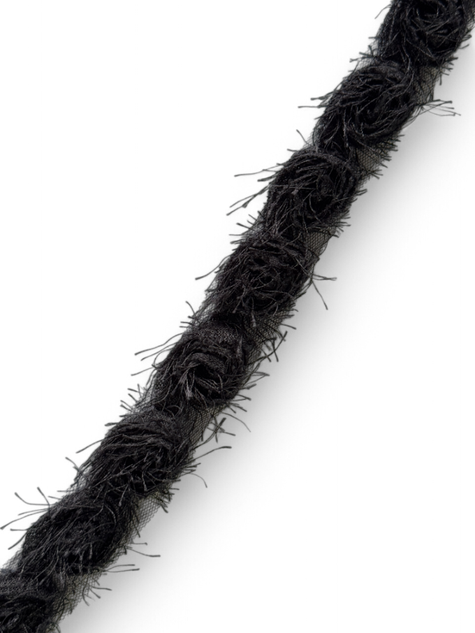 Dantela cu trandafiri pe tull, 3 cm