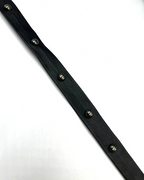 Pasmanterie piele ecologica neagra cu nituri 1,5cm