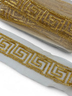 Pasmanterie aurie cu margele cusute 5cm