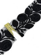 Pasmanterie cu flori rotunde neagra 8cm