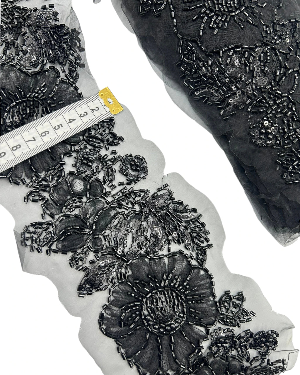 Pasmanterie cu flori 3d margele cusute 10cm Neagra