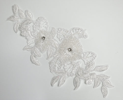 Aplicatie vestimentara, model floral, 35x15cm, alb