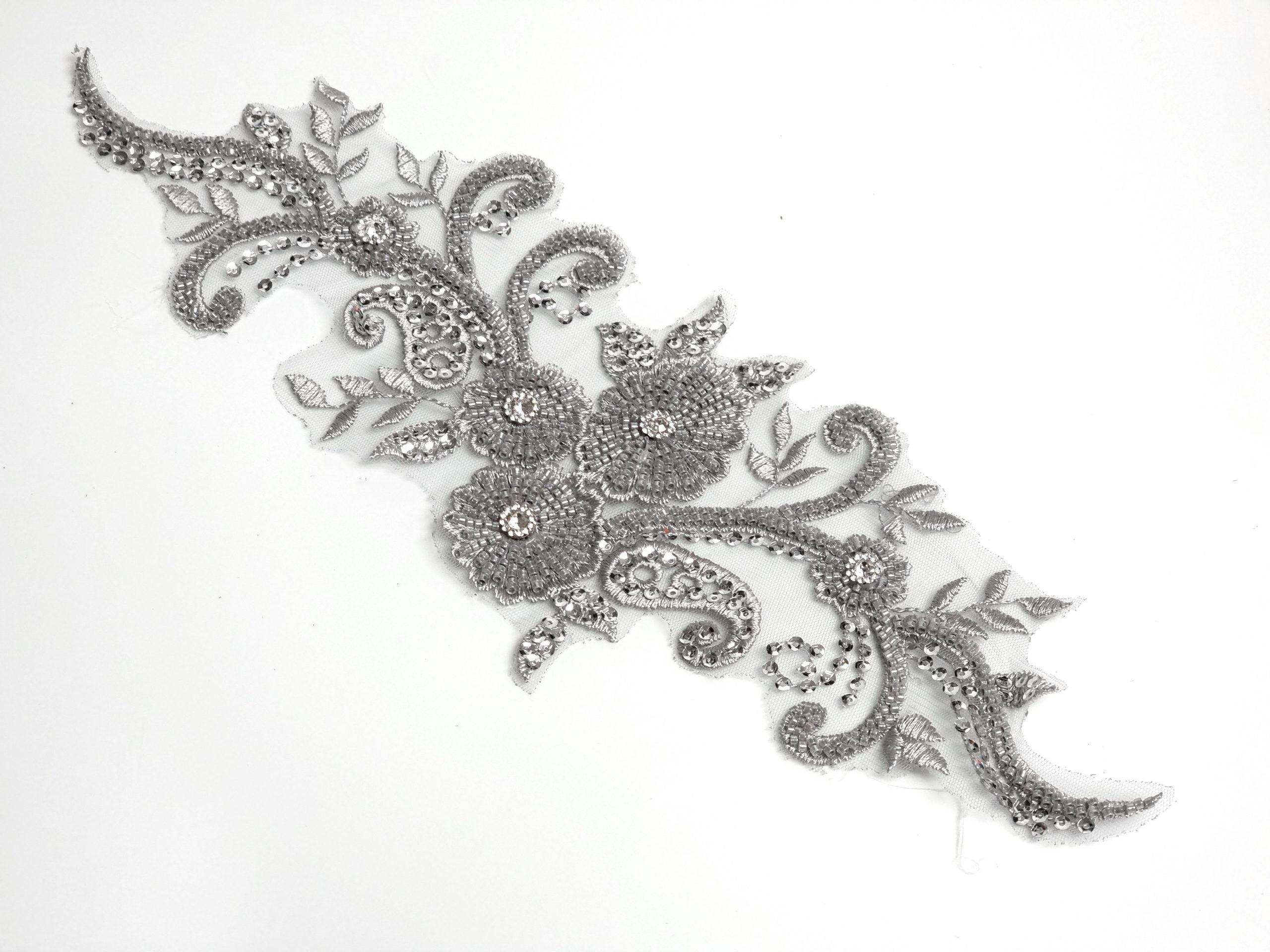 Aplicatie, model floral, 35x15cm, argintiu