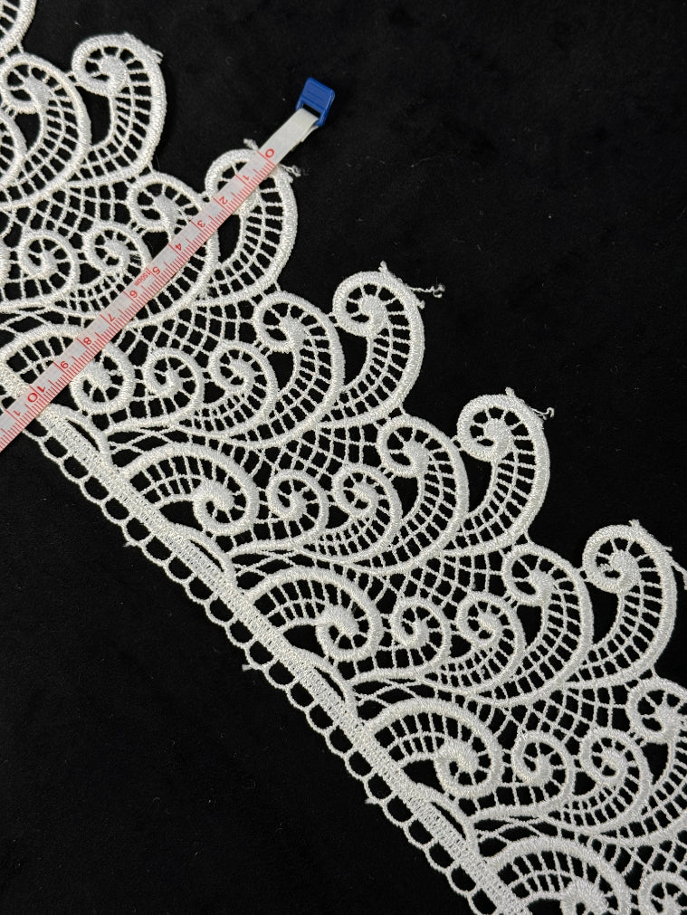 Dantela fixa 11cm, Crem, model Ondulat cu bordura