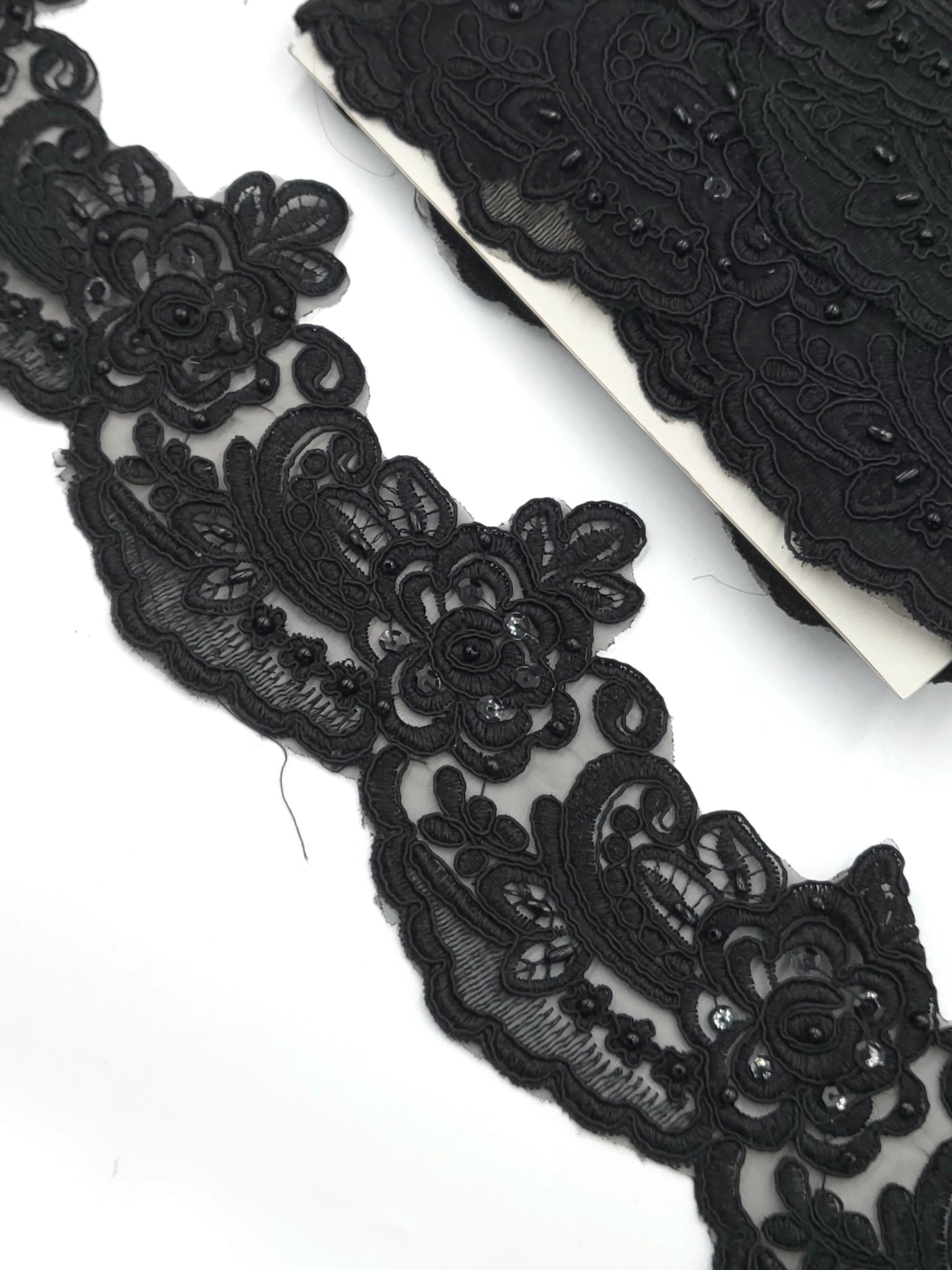 Pasmanterie neagra cu paiete cusute 10cm