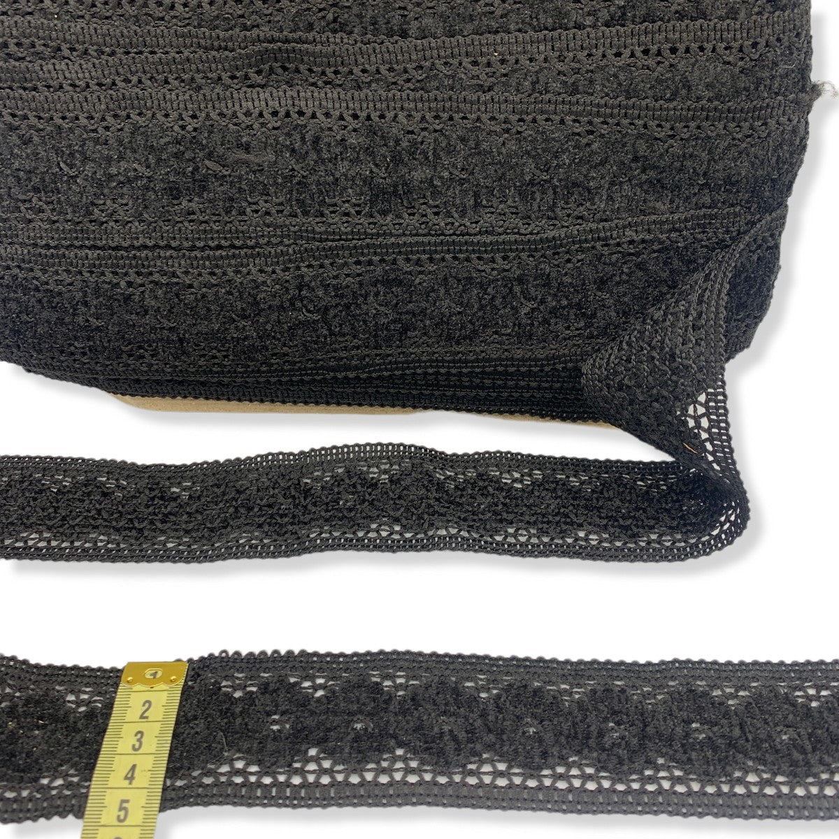 Dantela neagra cu insertie de catifea, elastica, latime 45mm