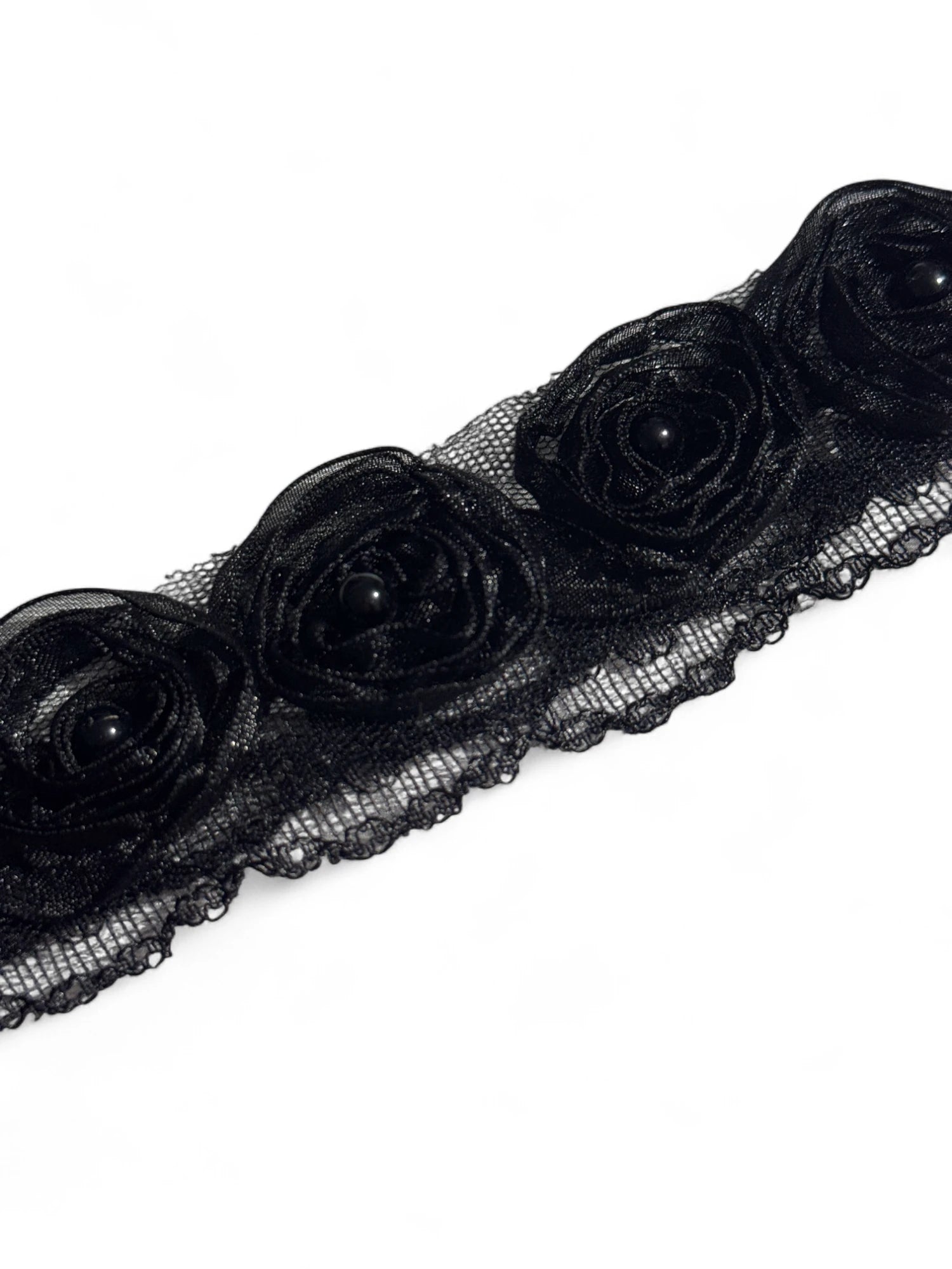 Pasmanterie neagra cu volanase negre 4cm