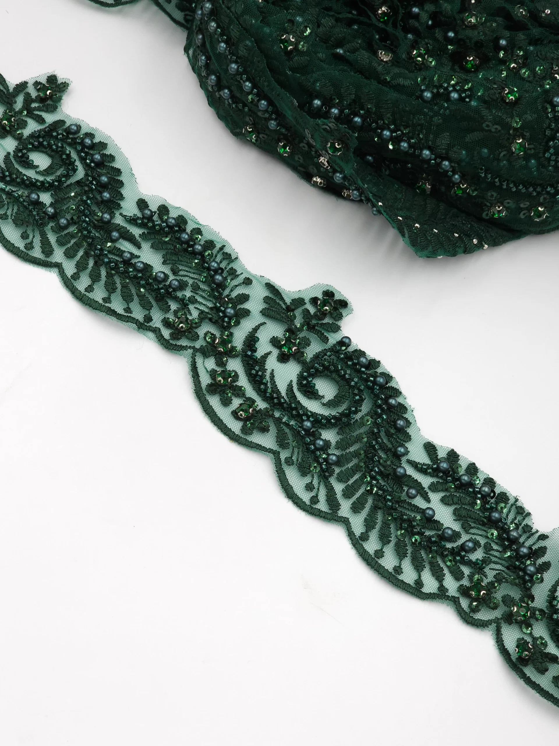 Pasmanterie de ocazie, Verde, 9cm, paiete si margele cusute