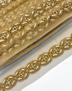 Pasmanterie aurie cu perle si margele 4cm