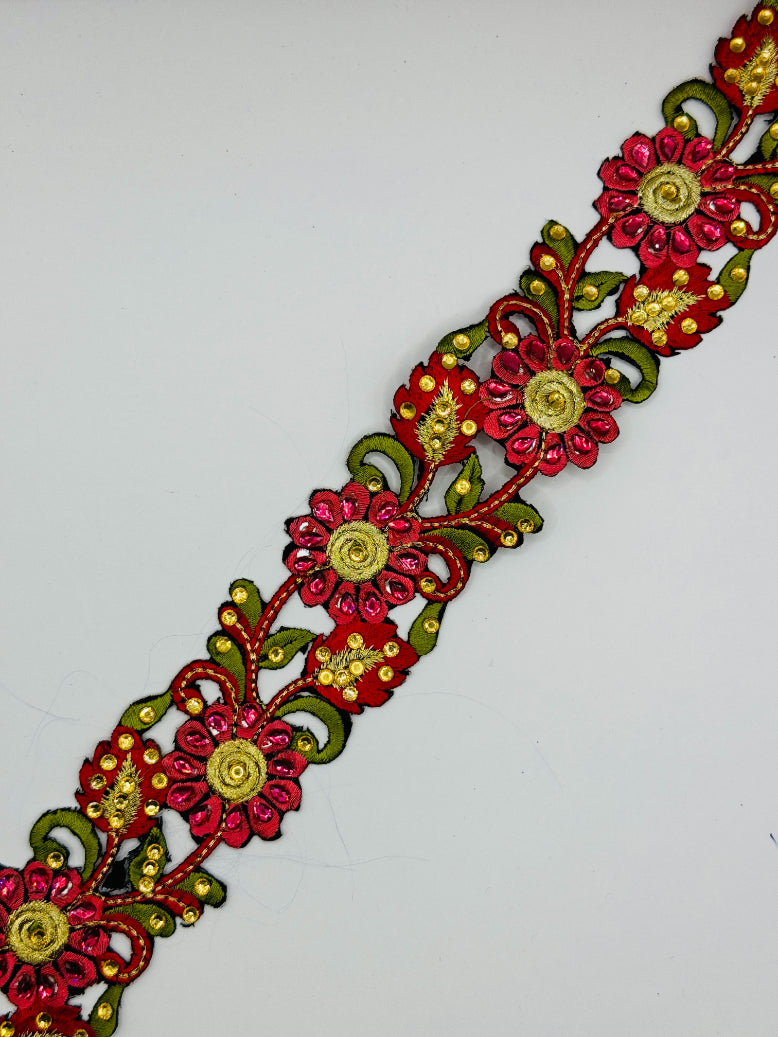 Pasmanterie model floral, roz prafuit, 5cm
