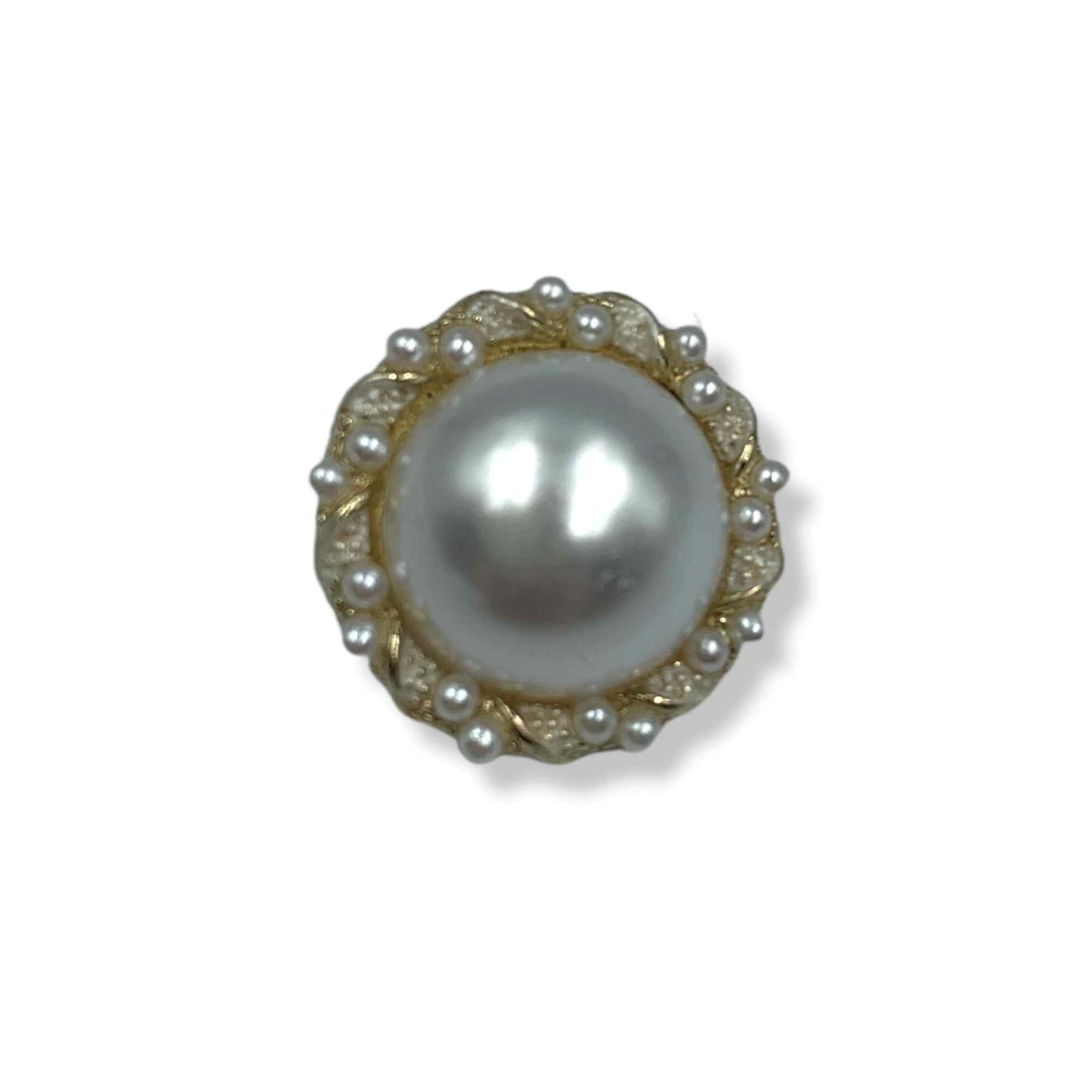 Nasturi de ocazie cu perla si strasuri, prindere cu picior, dimensiune 20mm