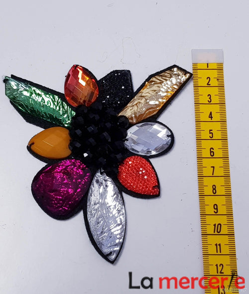 Aplicatie pietre mari multicolore