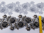 Dantela neagra si aurie model floral 3d si frunze cu aplicatii micropaiete