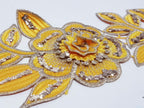 Dantela galbena si bej model floral 3d si aplicatii micropaiete