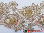 Dantela bej si aurie model floral 3d si frunze cu aplicatii micropaiete