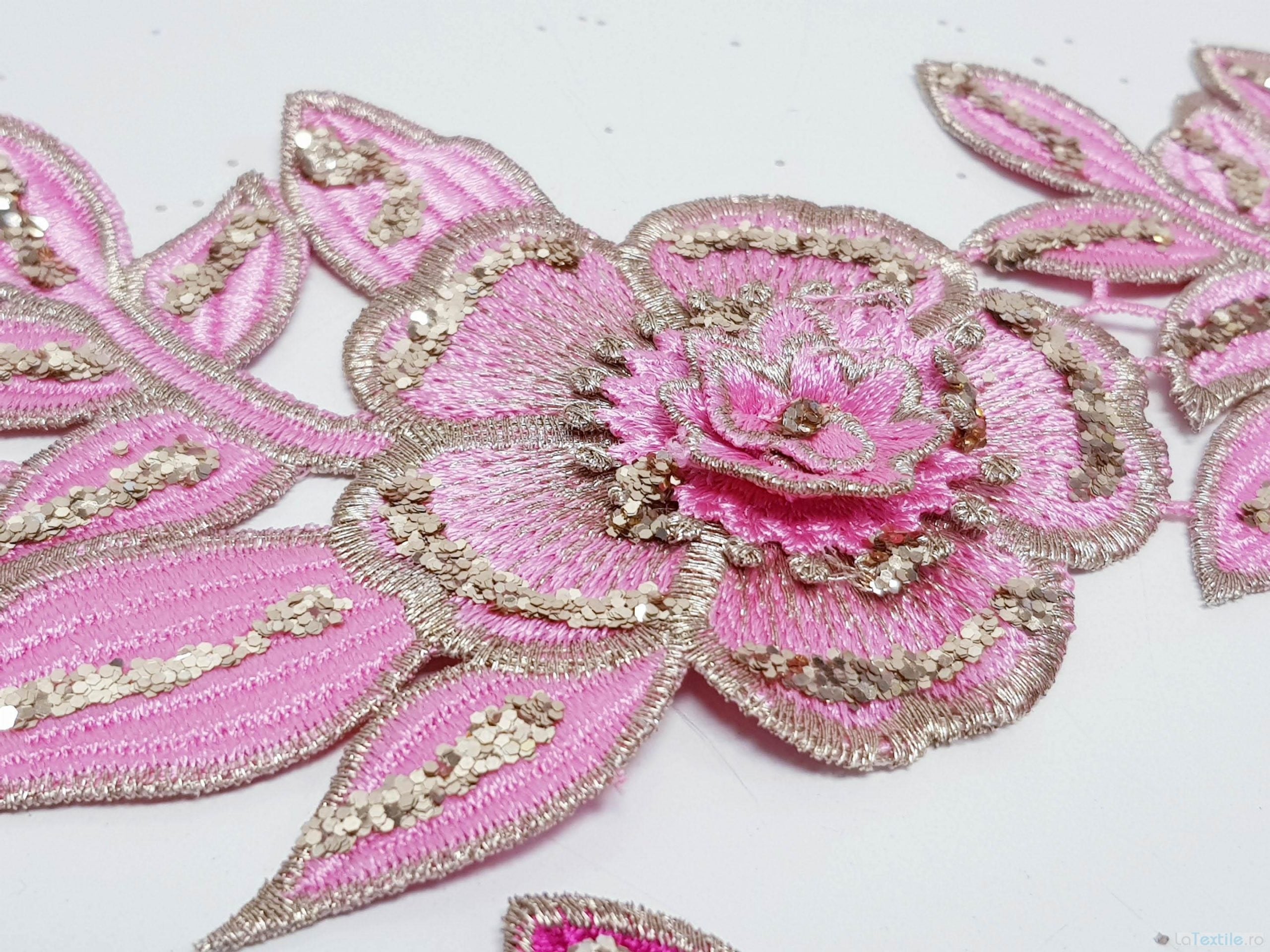 Dantela roz si ciclamen model floral 3d si aplicatii micropaiete